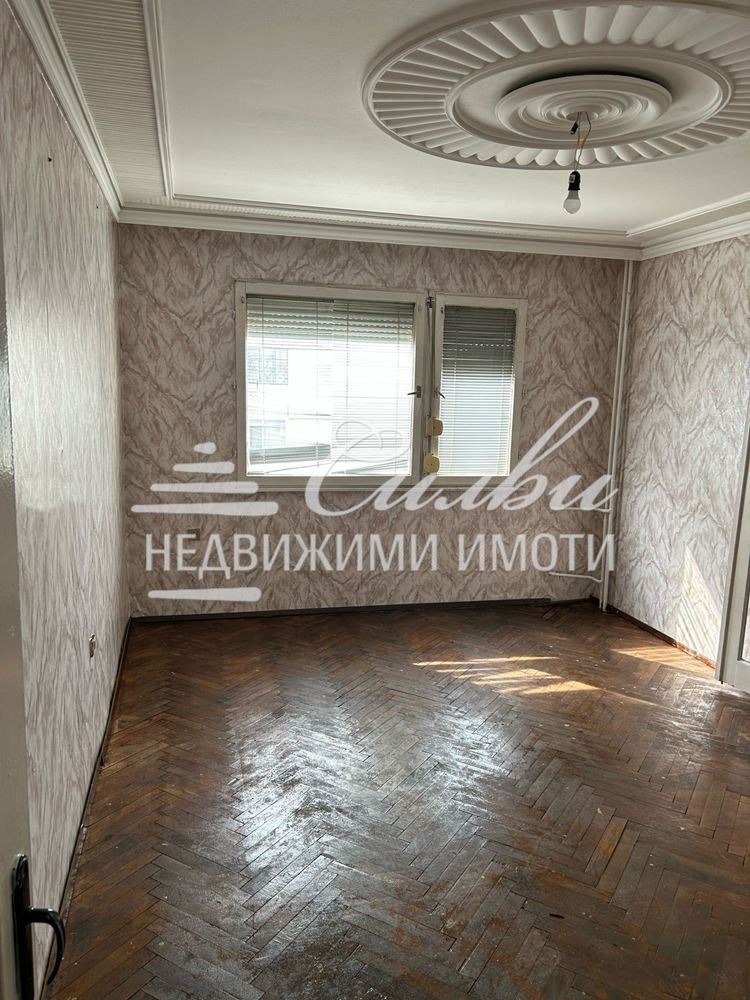 Продава  4-стаен град Шумен , Боян Българанов 2 , 108 кв.м | 57600780 - изображение [3]