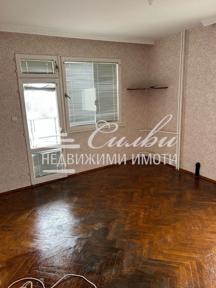 Продава  4-стаен град Шумен , Боян Българанов 2 , 108 кв.м | 57600780 - изображение [2]