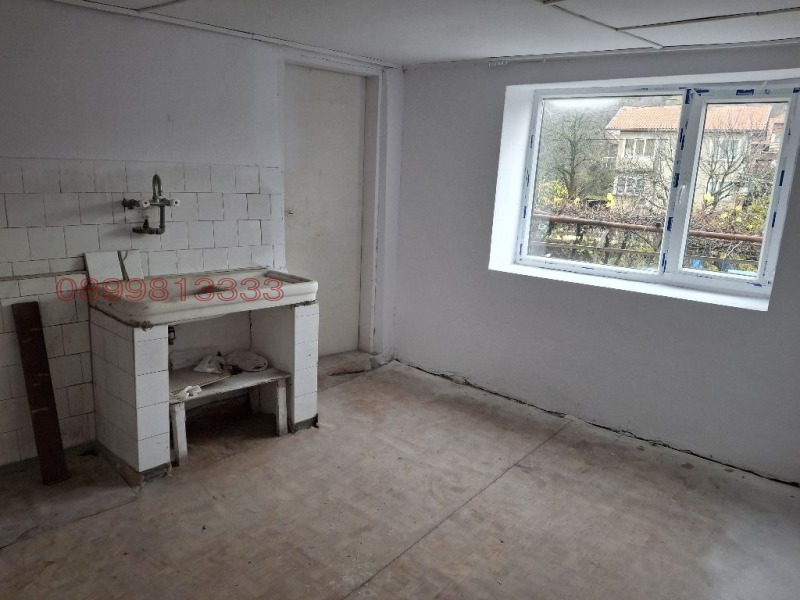 Продава КЪЩА, гр. Перущица, област Пловдив, снимка 11 - Къщи - 52780443