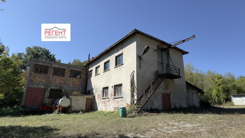 In vendita  Edificio industriale Gabrovo , Promishlena zona , 2880 mq | 71411912 - Immagine [2]