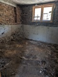 Продава КЪЩА, област София, с. Бели Искър • 50000 € • 64196749 12