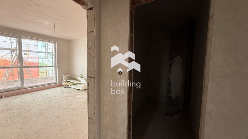 Продава 4-СТАЕН, гр. Пловдив, Остромила, снимка 3 - Апартаменти - 53438079