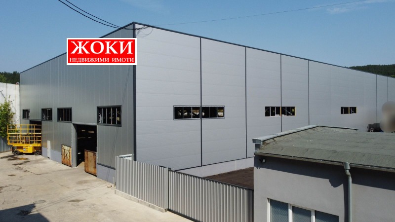 Na sprzedaż  Budynek przemysłowy Pernik , Moszino , 2164 mkw | 80687728