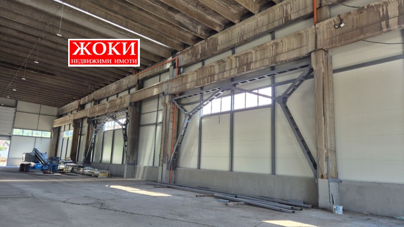 Na sprzedaż  Budynek przemysłowy Pernik , Moszino , 2164 mkw | 80687728 - obraz [4]