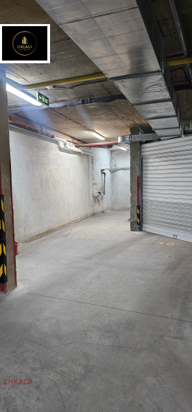 ГАРАЖ, ПАРКОМЯСТО, 15 m2