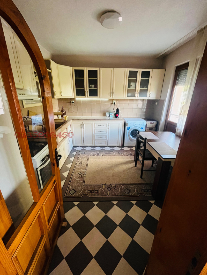 Продава МНОГОСТАЕН, гр. Нова Загора, област Сливен, снимка 6 - Апартаменти - 53301140