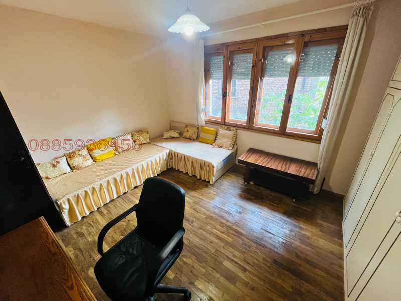 Продава МНОГОСТАЕН, гр. Нова Загора, област Сливен, снимка 4 - Апартаменти - 53301140