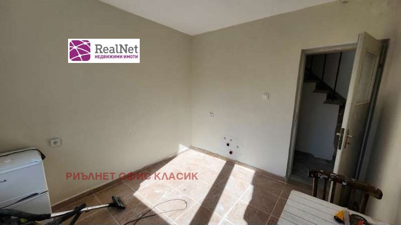 Продава КЪЩА, с. Разлив, област София област, снимка 3 - Къщи - 49268846