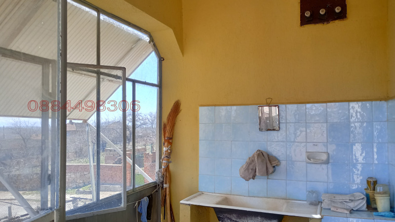 Продава КЪЩА, с. Младиново, област Хасково, снимка 2 - Къщи - 52782365