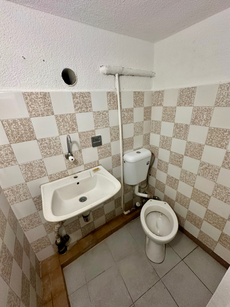 Продава МАГАЗИН, гр. Пловдив, Център, снимка 8 - Магазини - 52378240