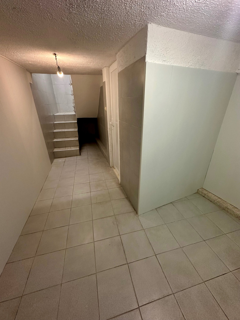 Продава МАГАЗИН, гр. Пловдив, Център, снимка 7 - Магазини - 52378240