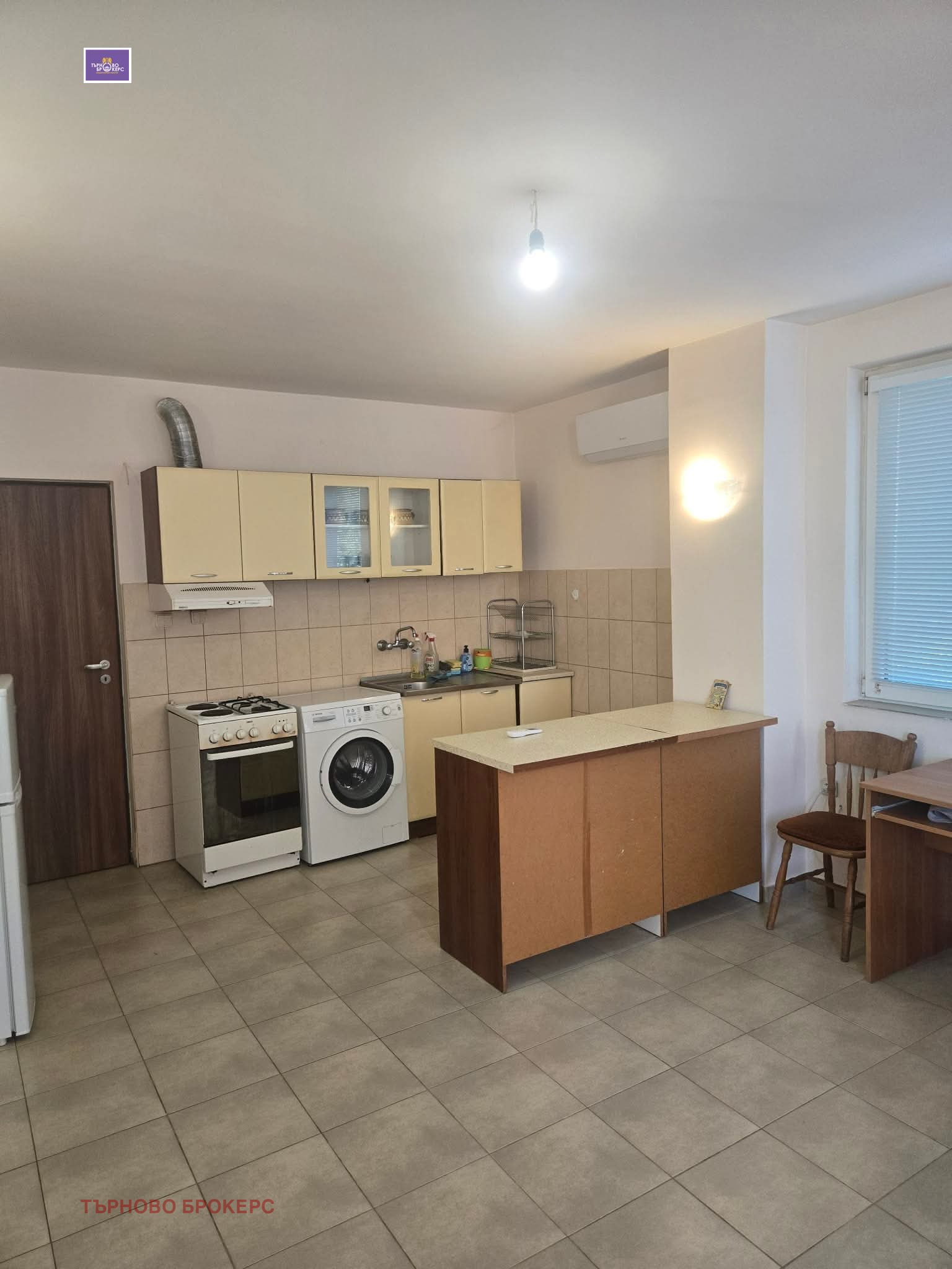 Продава 2-СТАЕН, гр. Велико Търново, Акация, снимка 2 - Апартаменти - 55846602