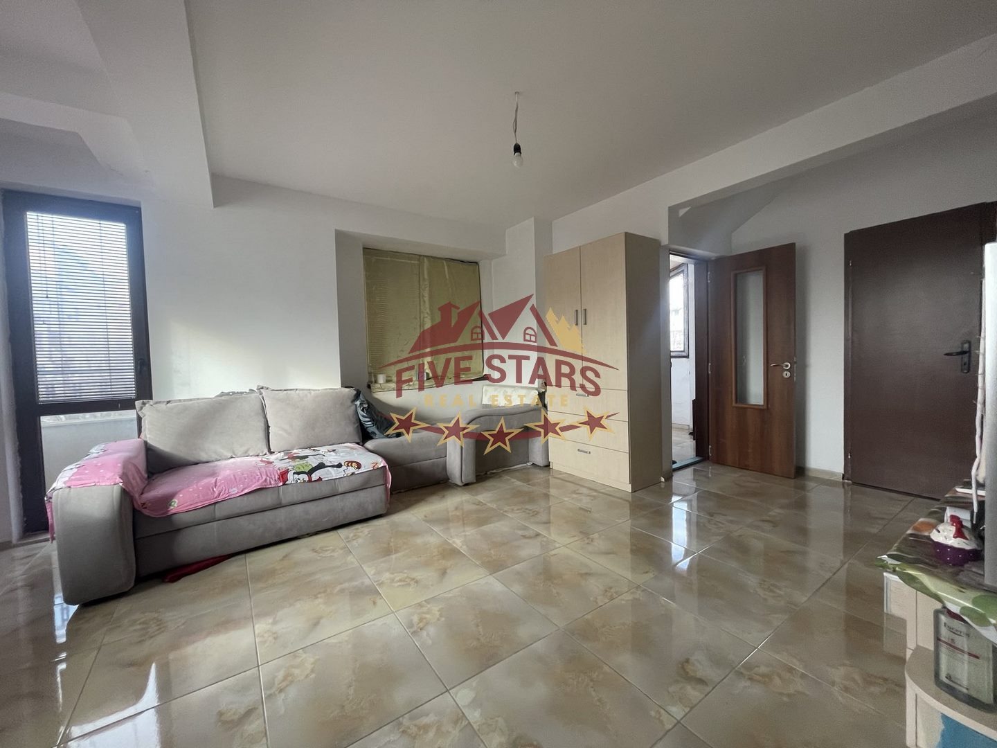 Продава 3-СТАЕН, гр. Варна, Централна поща, снимка 2 - Апартаменти - 49490724