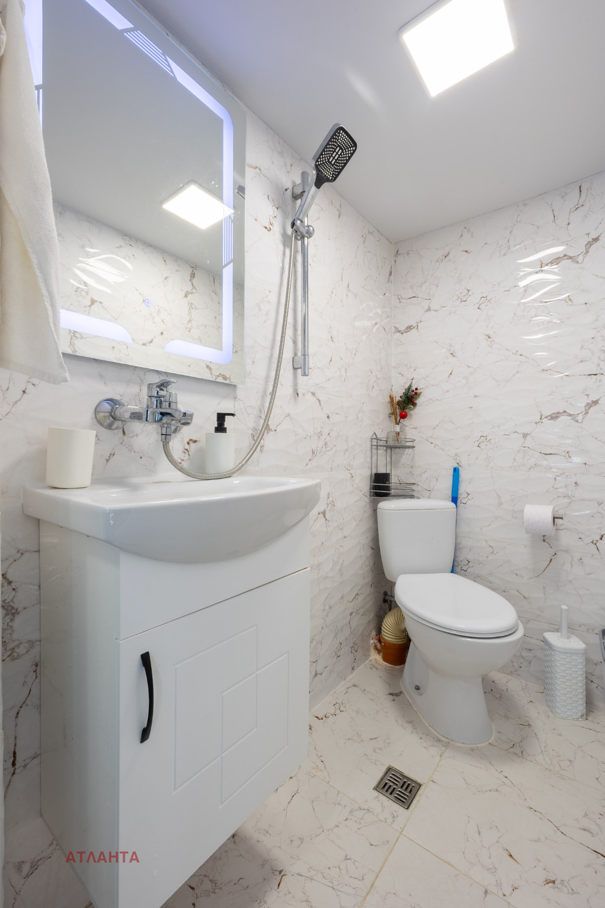 Продава 3-СТАЕН, гр. Варна, Център, снимка 3 - Апартаменти - 55750330