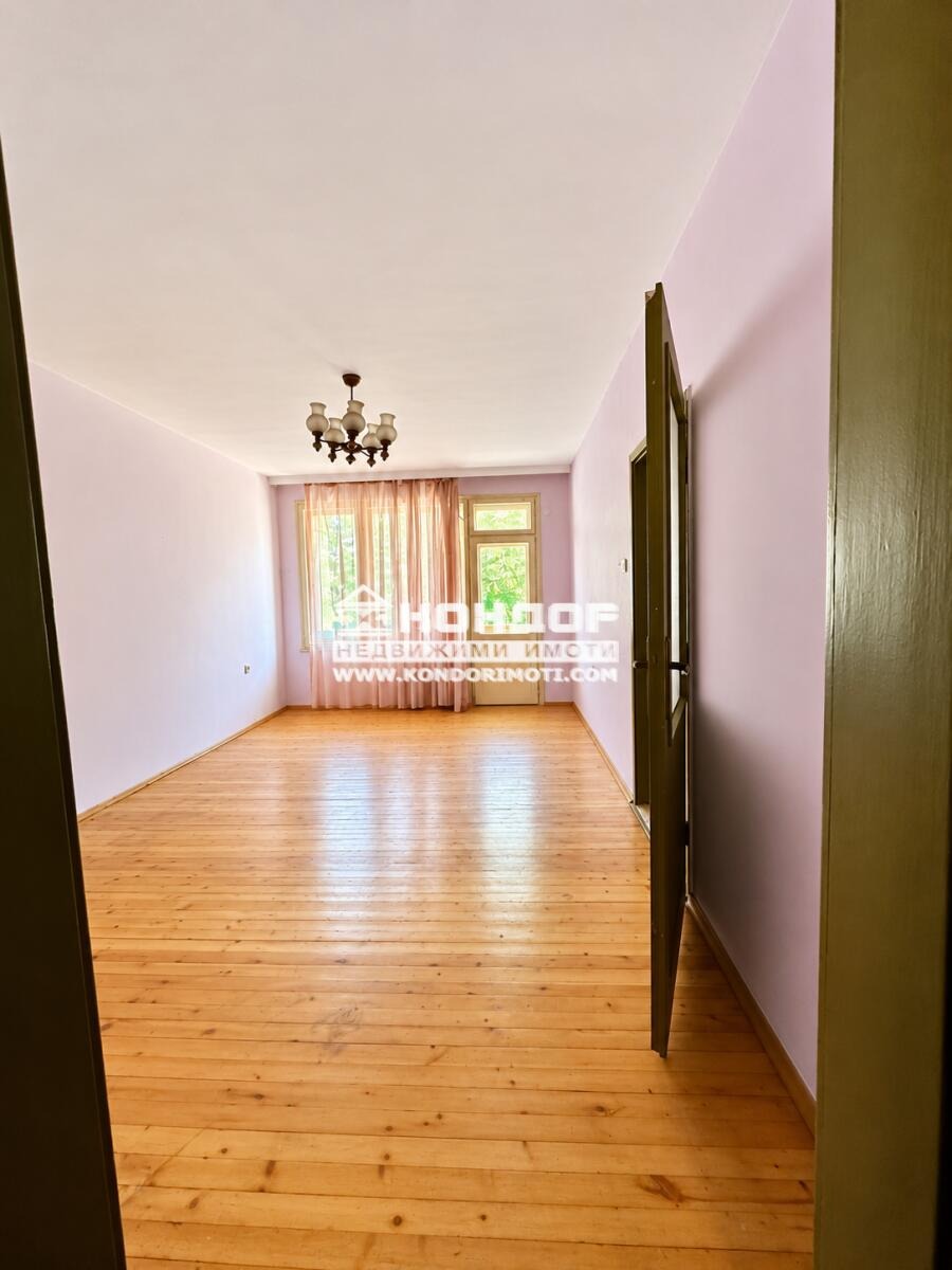 Продава МНОГОСТАЕН, гр. Пловдив, Център