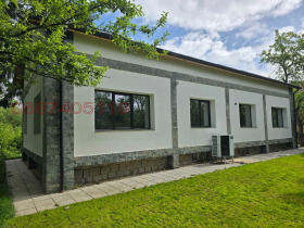 Huis Dragitsjevo, regio Pernik 4