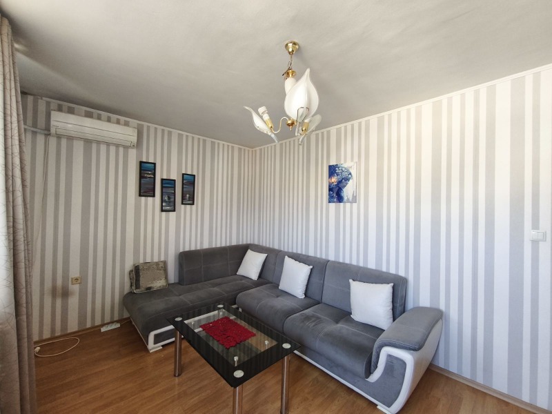 Продава 4-СТАЕН, гр. Варна, ВИНС-Червен площад, снимка 2 - Апартаменти - 52629590