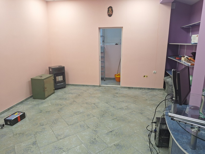 Продава  Магазин област Велико Търново , гр. Горна Оряховица , 40 кв.м | 96925917 - изображение [3]