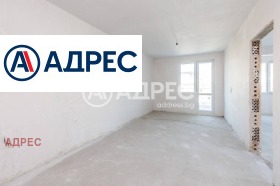 3-стаен град Варна, Център