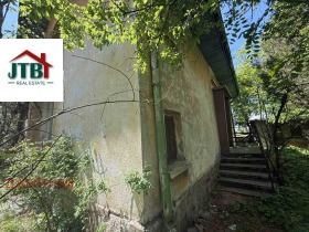 Обява Продава КЪЩА,град София, с. Яна