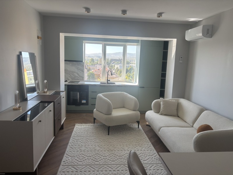 Na sprzedaż  1 sypialnia Pernik , Moszino , 60 mkw | 68439346