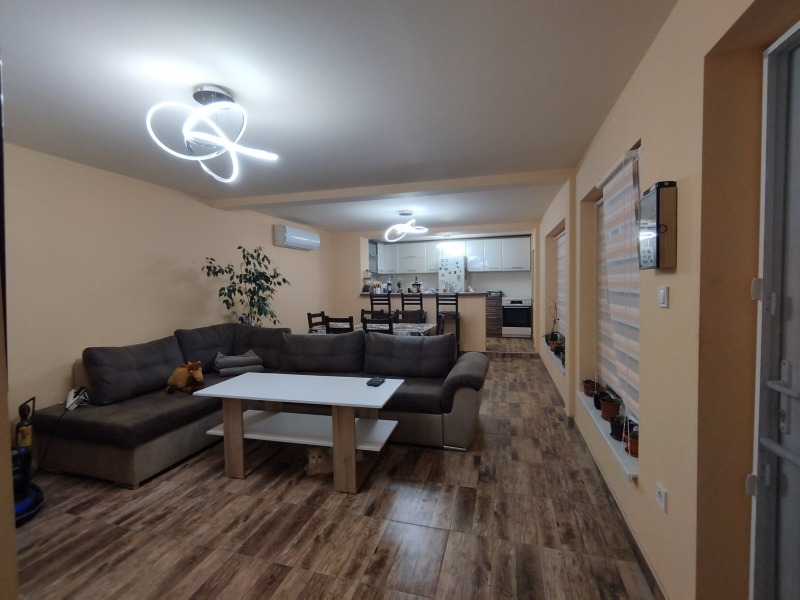 Na prodej  Dům oblast Shumen , Belokopitovo , 70 m2 | 47219849
