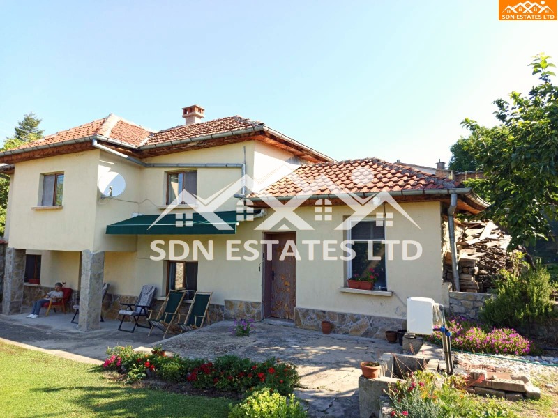 In vendita  Casa regione Stara Zagora , Kazanlak , 150 mq | 27875167