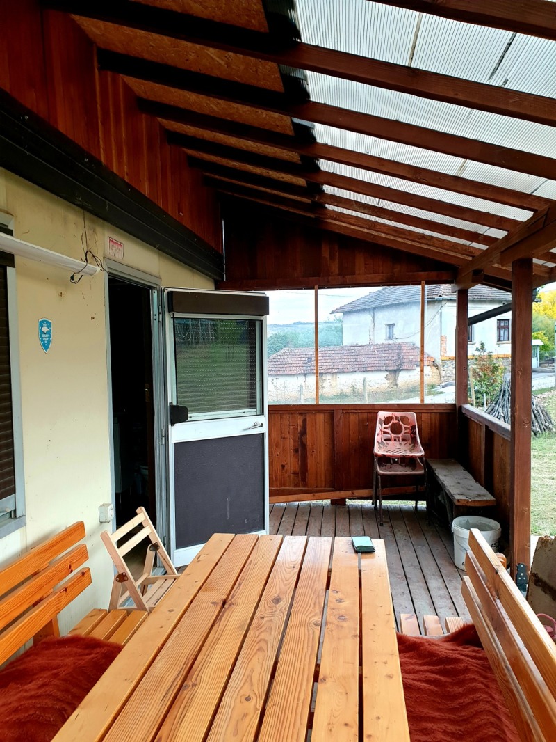 Продава ВИЛА, гр. Ябланица, област Ловеч, снимка 12 - Вили - 53470045