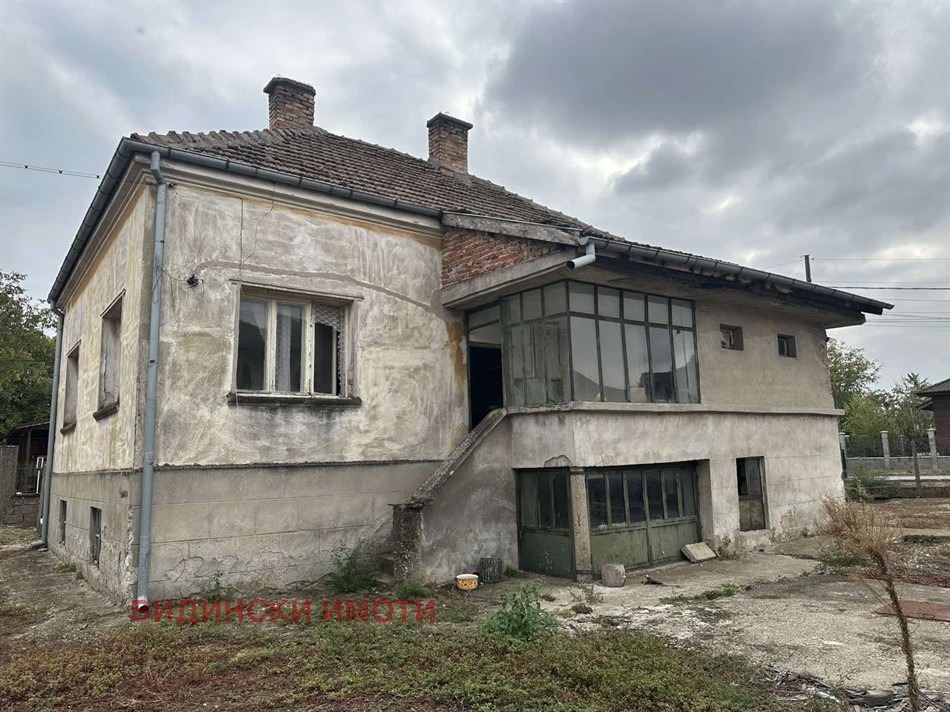 Продава КЪЩА, с. Иново, област Видин, снимка 3 - Къщи - 54224123