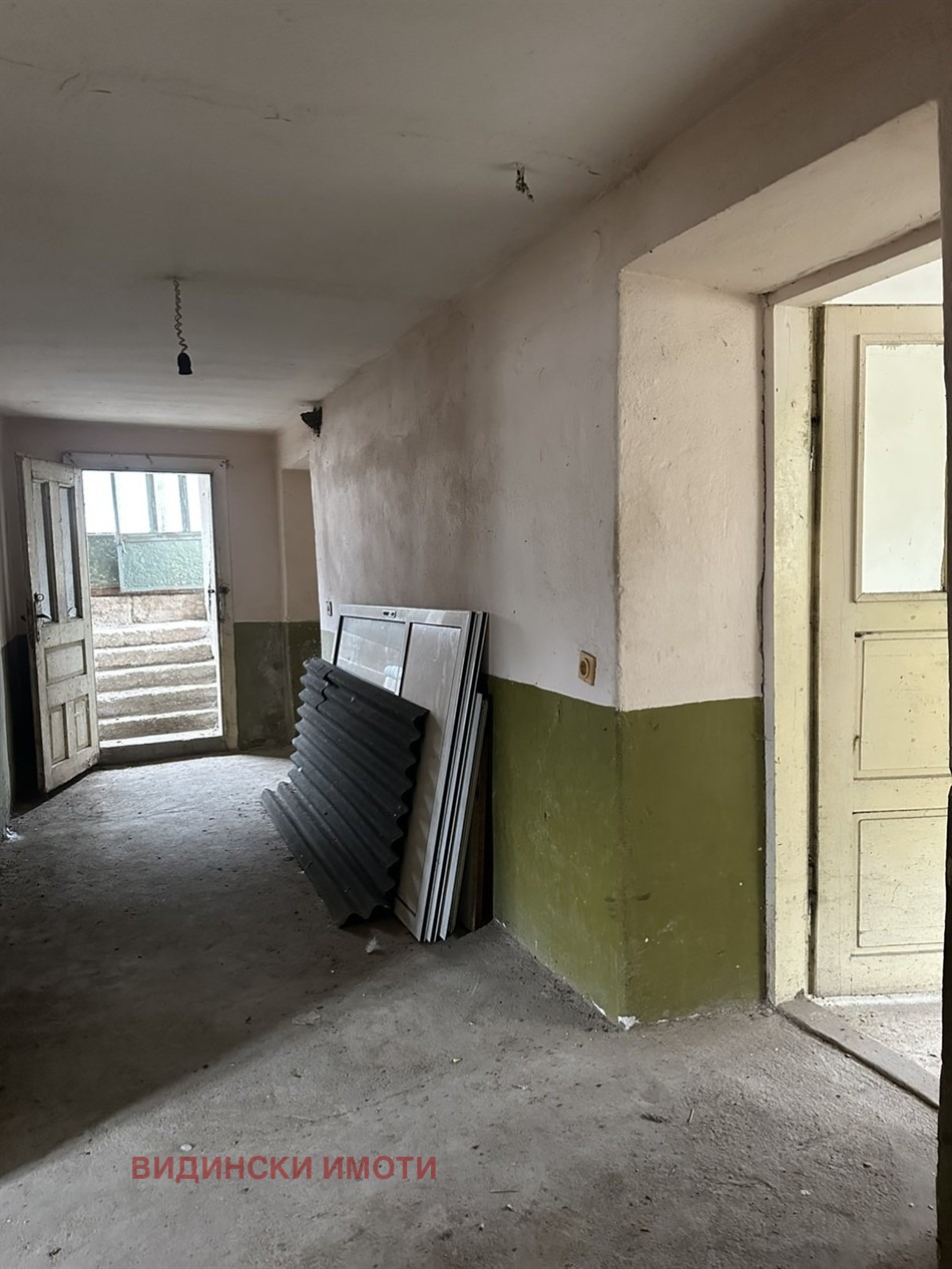 Продава КЪЩА, с. Иново, област Видин, снимка 12 - Къщи - 54224123