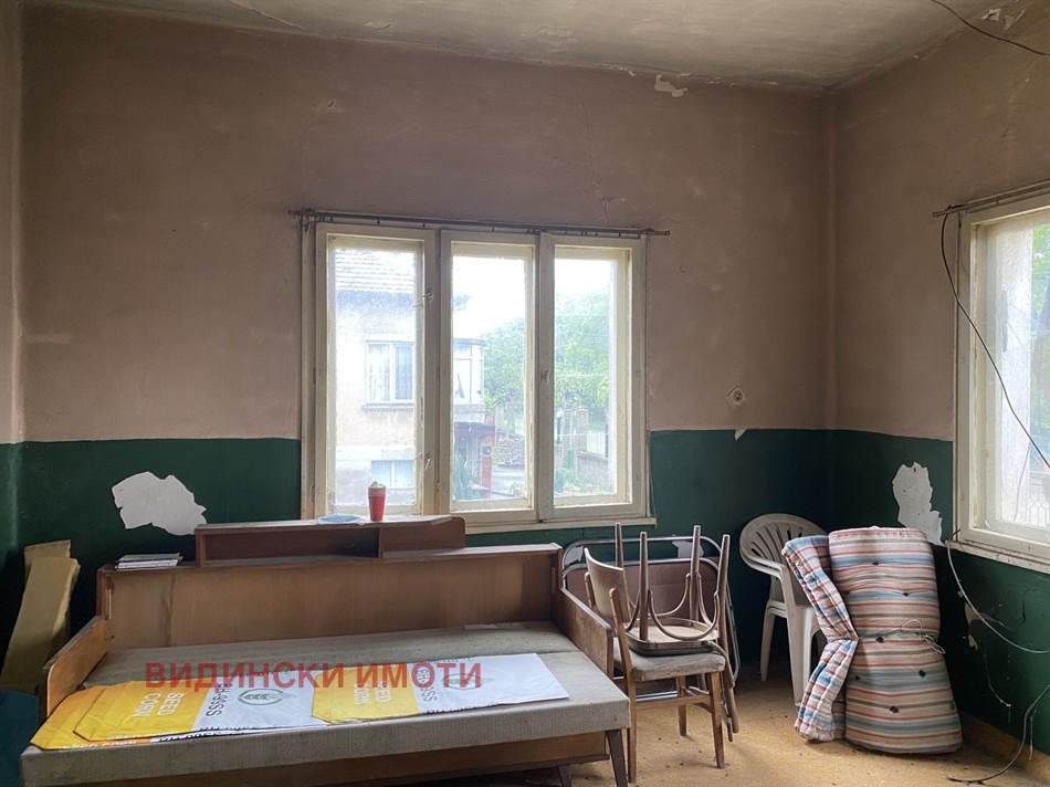 Продава КЪЩА, с. Иново, област Видин, снимка 5 - Къщи - 54224123