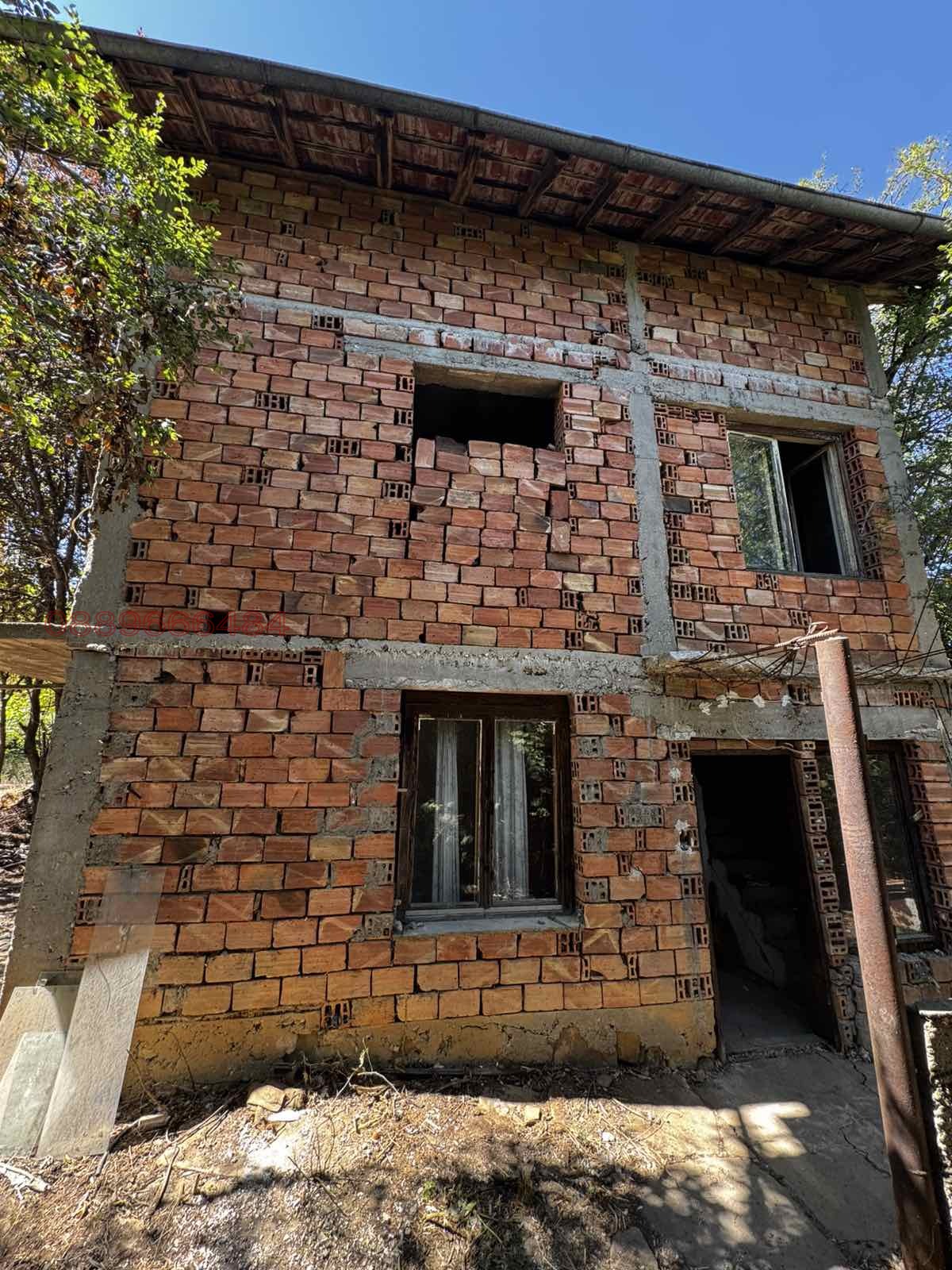 Продава КЪЩА, с. Радювене, област Ловеч