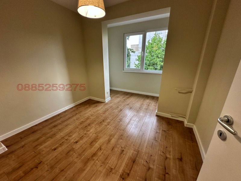 De vânzare  2 dormitoare Sofia , Liulin 5 , 66 mp | 90891824 - imagine [12]