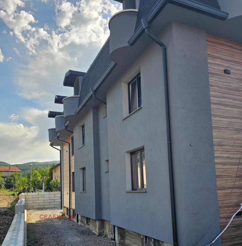 Продава  3-стаен град Перник , Център , 113 кв.м | 51285450 - изображение [16]