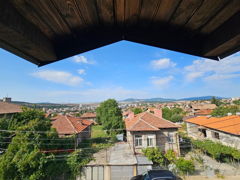 Продава  3-стаен град Перник , Център , 113 кв.м | 51285450 - изображение [12]