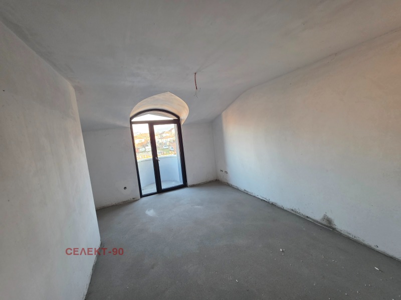 Продава 3-СТАЕН, гр. Перник, Център, снимка 12 - Апартаменти - 51370443