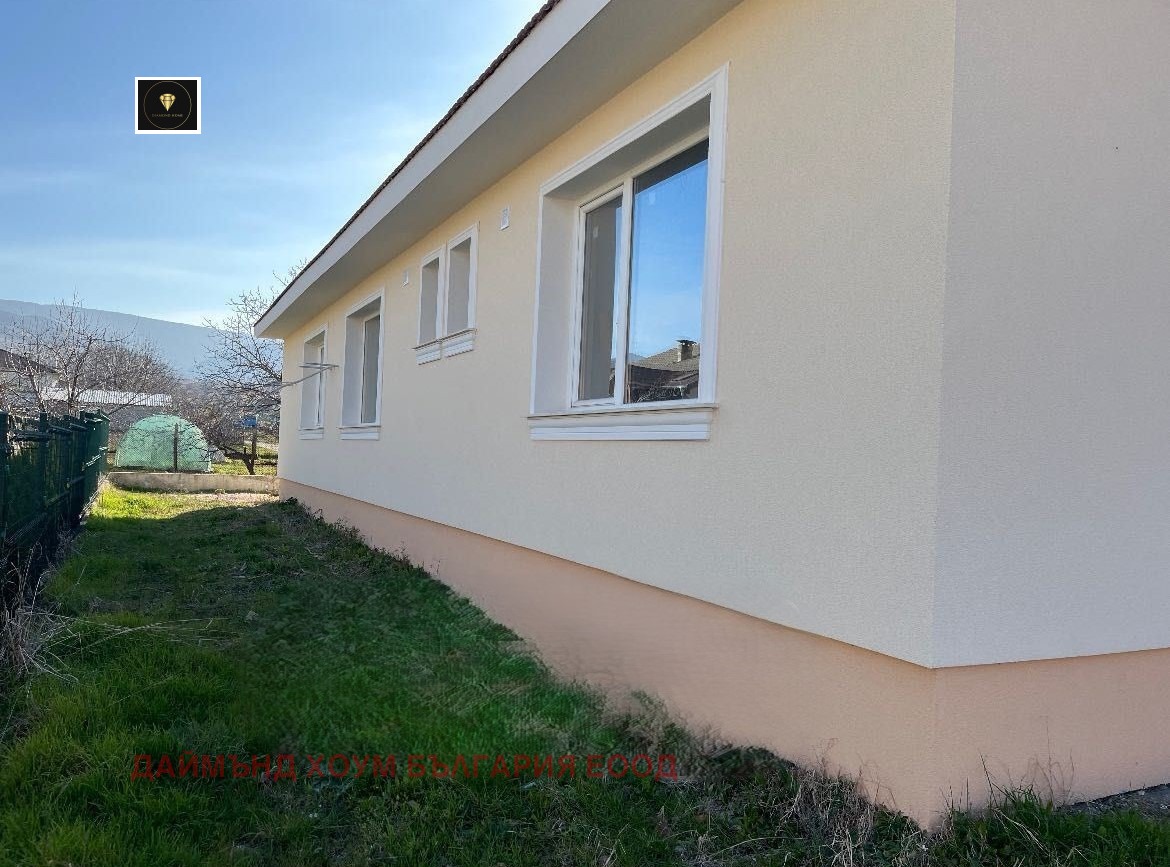 Продава КЪЩА, с. Браниполе, област Пловдив, снимка 13 - Къщи - 54214450