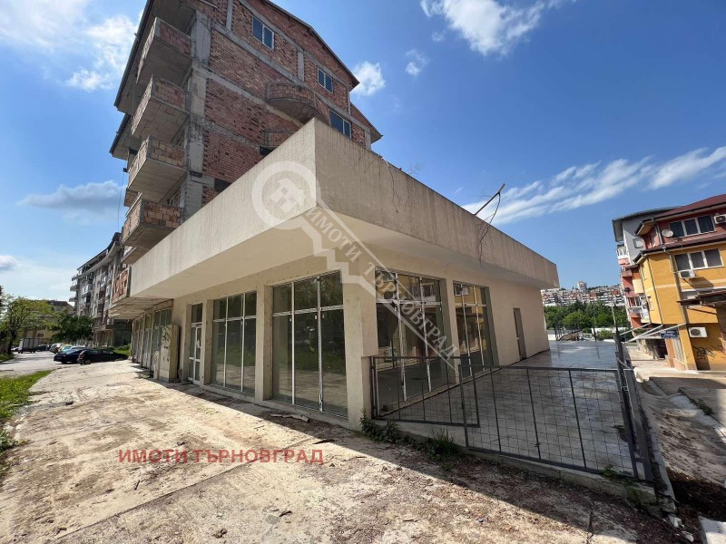 Продава МАГАЗИН в град Велико Търново, Бузлуджа - 110 кв.м / 309 000 € » 604 351.47 лв., ИМОТИ ТЪРНОВГРАД