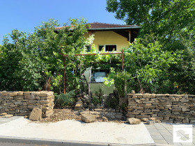 Hus Katrandzhii, region Gabrovo