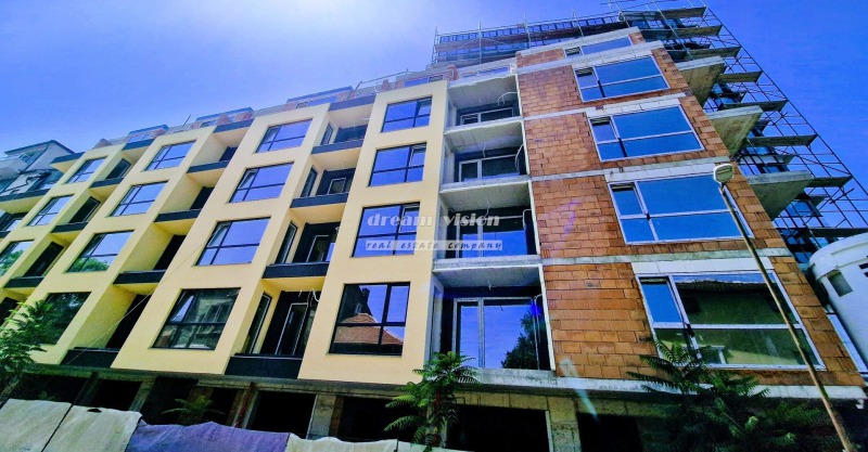 Продава  2-стаен, град София, Център •  185 920 € • ID 41105371 — holmes.bg - [1] 
