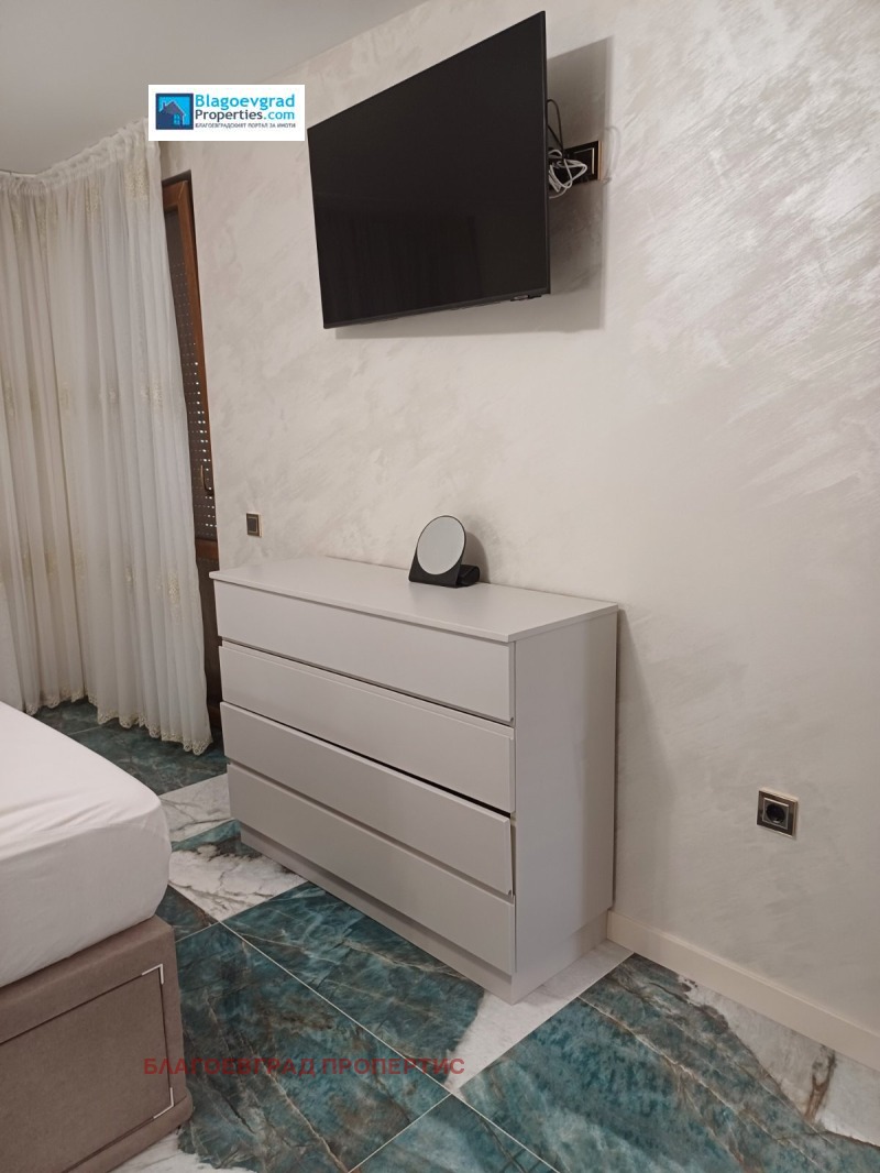 Продава 3-СТАЕН, гр. Благоевград, Широк център, снимка 2 - Апартаменти - 53493882