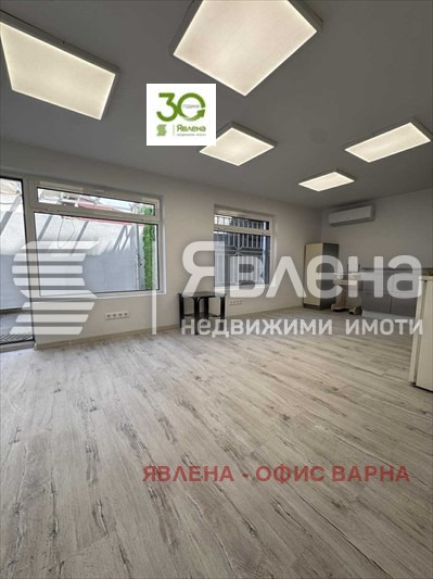 Продава ОФИС, гр. Варна, Колхозен пазар, снимка 13 - Офиси - 53157450