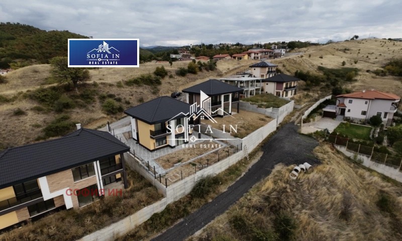 Продава КЪЩА, гр. Благоевград, Еленово 2, снимка 3 - Къщи - 52467680