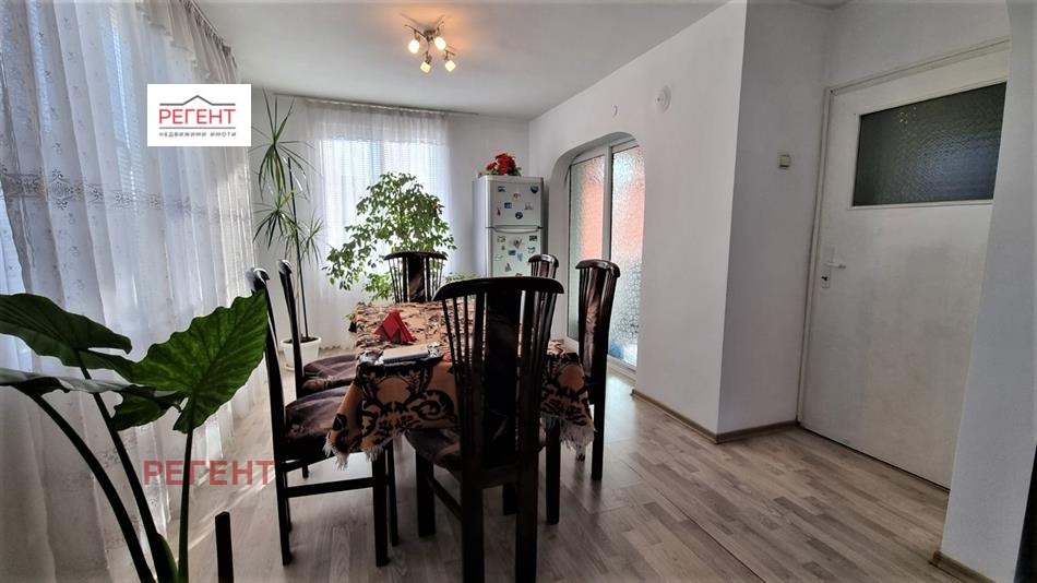 Продава 3-СТАЕН, гр. Севлиево, област Габрово, снимка 2 - Апартаменти - 44556322