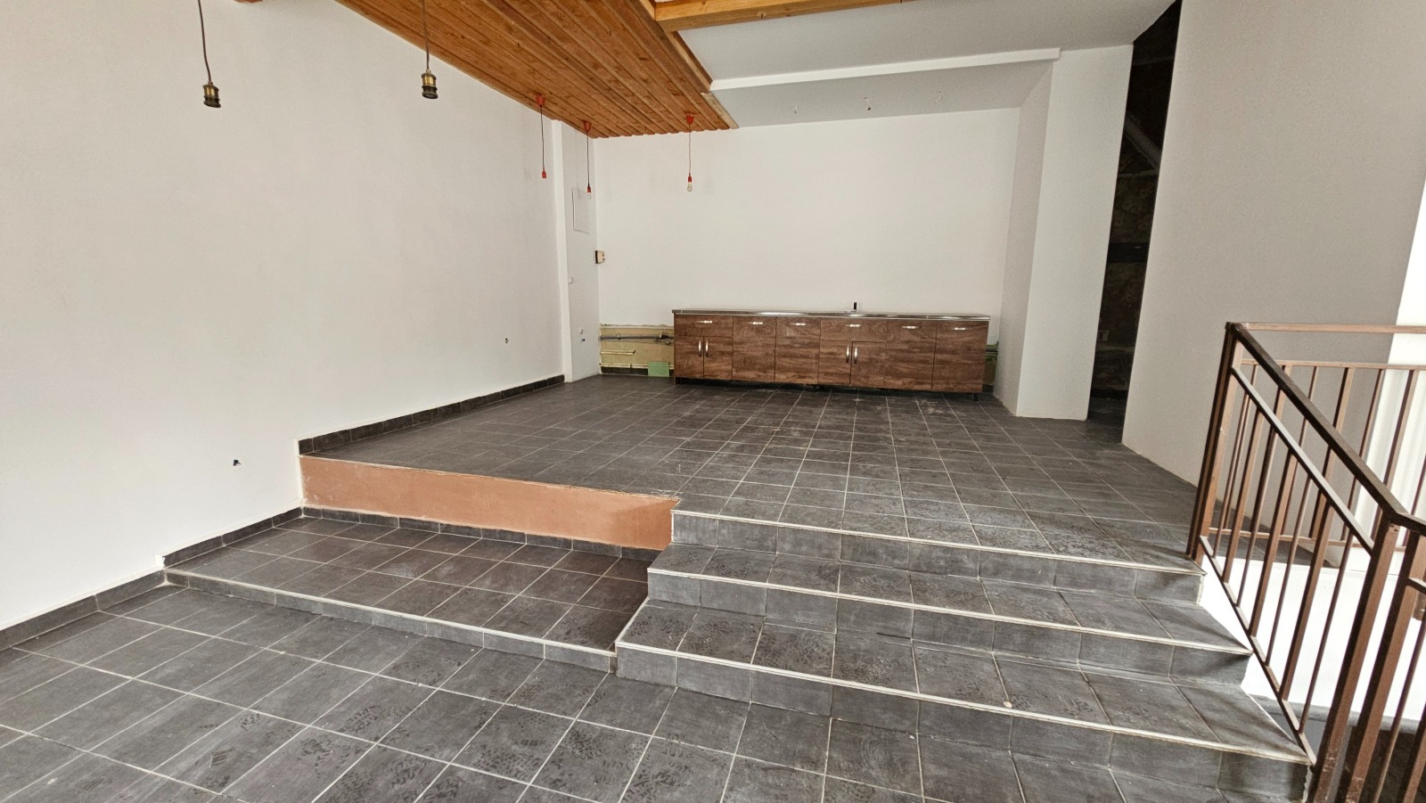 Продава БИЗНЕС ИМОТ, гр. Разград, Възраждане