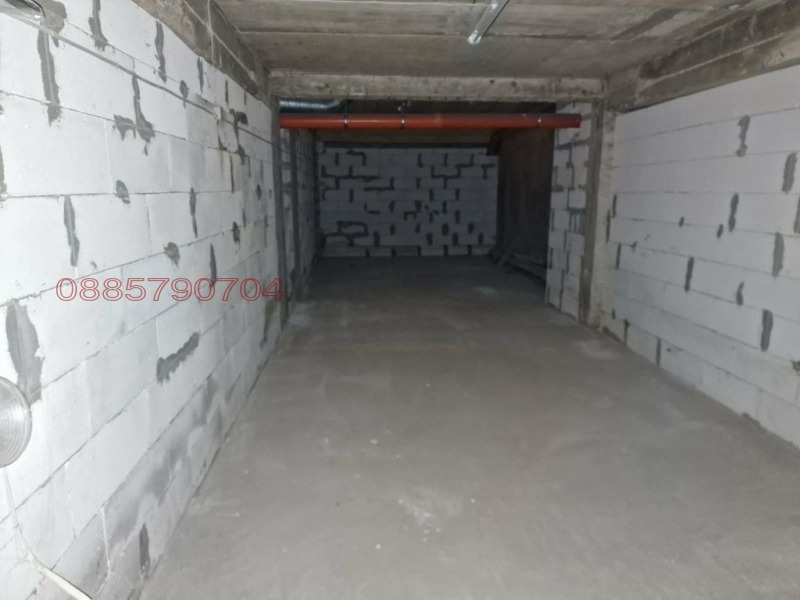 Продава ГАРАЖ, ПАРКОМЯСТО, гр. София, Хаджи Димитър