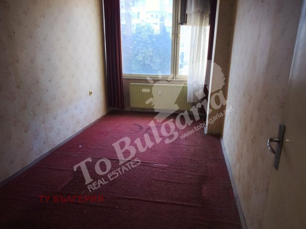 Продава 3-СТАЕН, гр. Велико Търново, Колю Фичето, снимка 3 - Апартаменти - 54998528
