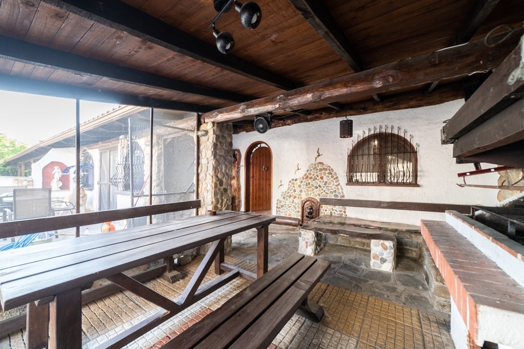 Продава КЪЩА, гр. Хасково, Център, снимка 17 - Къщи - 55120969