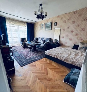 Stüdyo Nadejda 1, Sofia