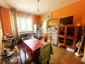 2 camere da letto Voenno uchilishte, Shumen